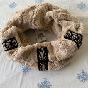 INC International Concepts infinity scarf Tan and Black